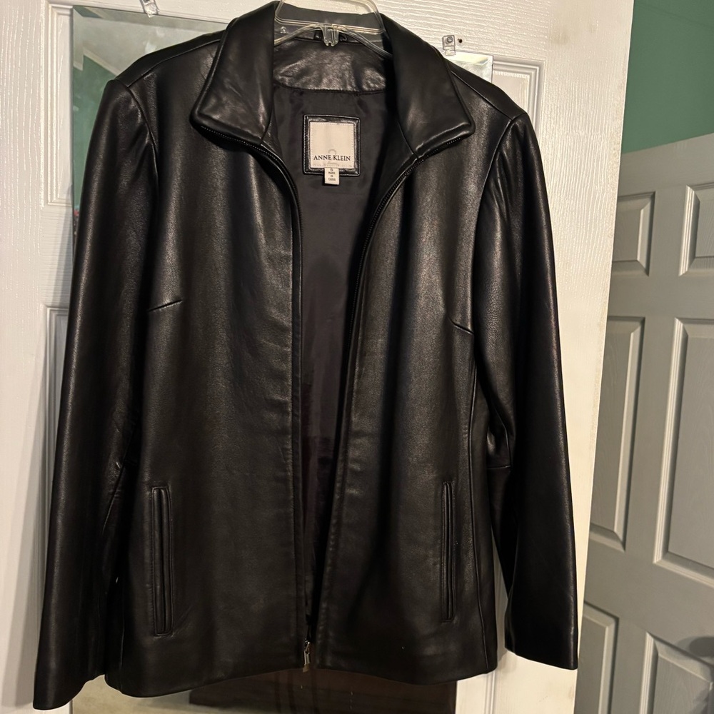 Anne Klein Sleek Black Leather Jacket - Picture 2 of 4